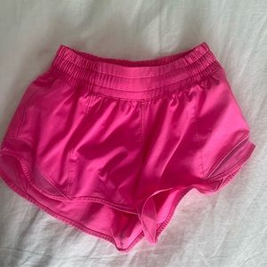 Lululemon pow pink hotty hots.